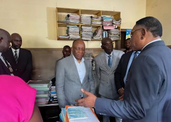 Tribunal de grande instance de Kinkole: 50 greffiers utilisent un local de 20 mètres carrés