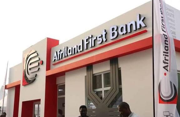 Mai-Ndombe : à Yumbi, Afriland First Bank accusée de bloquer deux mois de salaire des enseignants