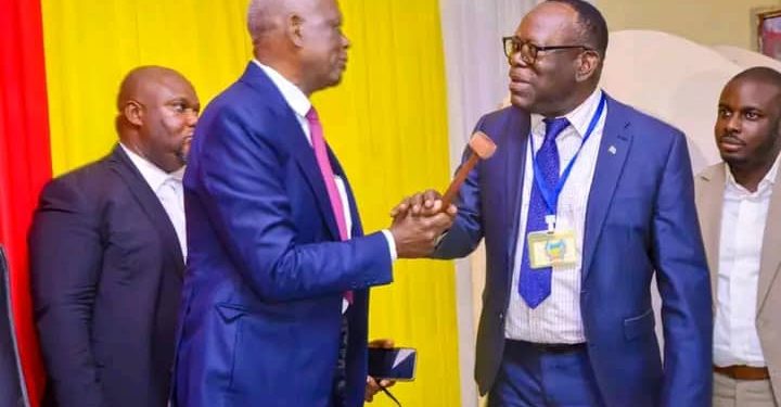 Crise à l’Assemblée provinciale du Kongo-central : le bureau d’âge officiellement installé