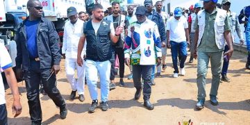 Kasai : le Gouverneur Crispin Mukendi inspecte plusieurs chantiers d’infrastructures en cours d’exécution à Tshikapa