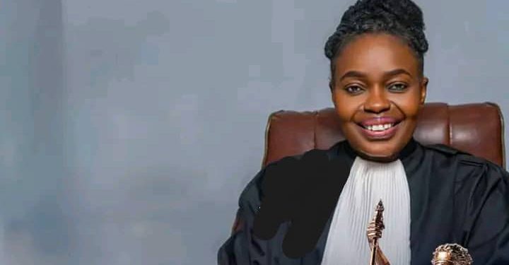 Kongo-Central : Maître Cherine Luzayisu Lusienge réélue bâtonnier