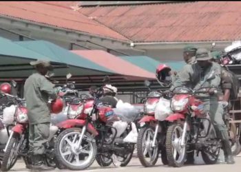 Ituri : le gouverneur militaire dote les FARDC de plus de 50 motos pour renforcer la sécurité sur les axes sensibles