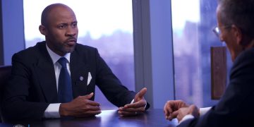 Réouverture de l’aéroport de Goma : « s’opposer à une intervention humanitaire est une preuve de barbarie et de cynisme » (Patrick Muyaya)