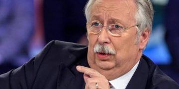 André flahaut : « la réponse de Kagame face à la main de Tshisekedi est indigne mais dévoile au monde le vrai visage de l’envahisseur guerrier »