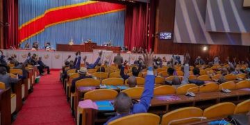 Assemblée nationale : Les projets de loi sur la réforme du Barreau et le service militaire obligatoire transmis aux commissions pour des études approfondies.‎