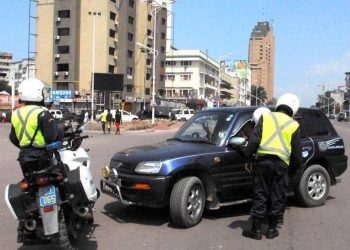 RDC : Jean-Pierre Bemba annonce l’intensification du contrôle du nouveau permis de conduire biométrique sécurisé avec puce