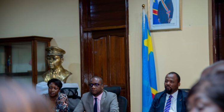 Table Ronde sur l’Emploi : le DG de l’ONEM Fanon Beya a souligné le lancement de la plateforme numérique destiné à faciliter l’accès aux opportunités d’emploi