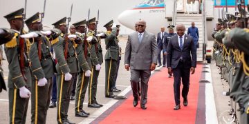 Diplomatie : Félix Tshisekedi à Luanda pour le sommet de l’UA-UE sur la paix, l’intégration économique et le commerce intercontinental