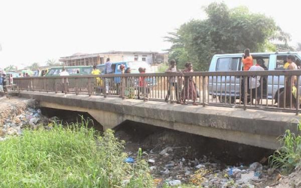 Kinshasa: dégradation de la route Elengesa au niveau du pont Ngunza