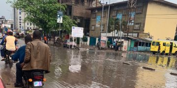 Kinshasa : une partie de la chaussée inondée sur l’avenue des Huileries après la pluie de ce jeudi ( Constat)