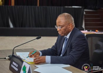 Assemblée nationale: Guillaume Ngefa présente le projet de loi portant création du Tribunal Pénal Économique et Financier à la Commission PAJ