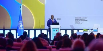 Sommet de Doha : Félix Tshisekedi se vante d’avoir remis à l’école 5 millions d’enfants grâce à la gratuité de l’enseignement