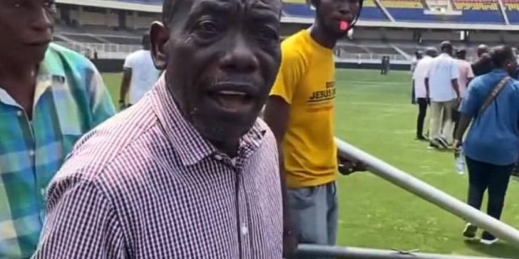 Kinshasa : Impayés depuis 13 ans, les agents du ministère des sports sabotent les stades des Martyrs et Tata Raphaël