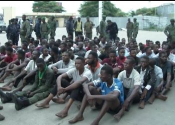 Opération conjointe FARDC-Police : 115 délinquants interpellés à Kinshasa, dont certains armés de machettes et en possession de stupéfiants