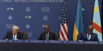 Washington : Félix Tshisekedi et Paul Kagame ont finalement entériné l’accord de paix dans un climat de méfiance