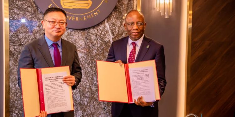 Accord de donation : La Chine offre un Tribunal mobile pour enfants à la RDC