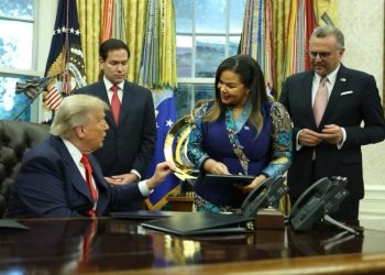 Violences au Sud-Kivu : Thérèse Kayikwamba appelle Washington à sanctionner Kigali pour « restaurer » la crédibilité de sa médiation