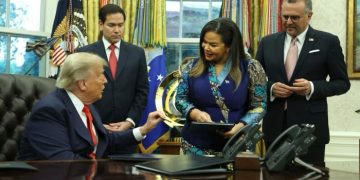 Violences au Sud-Kivu : Thérèse Kayikwamba appelle Washington à sanctionner Kigali pour « restaurer » la crédibilité de sa médiation