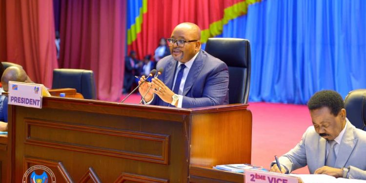 RDC: L’Assemblée nationale adopte le budget 2026 en insistant sur les urgences humanitaires et sécuritaires