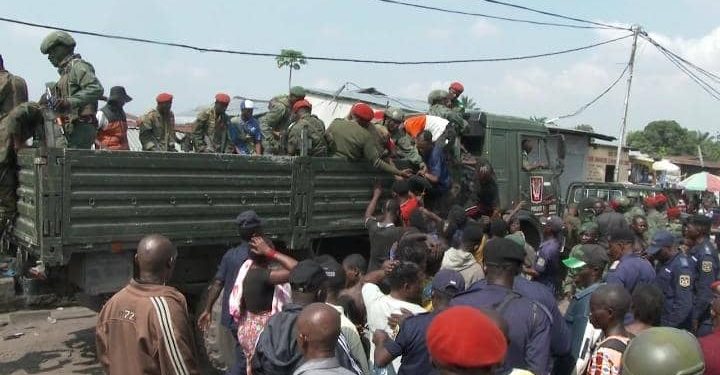 Kinshasa : Plus de 117 personnes interpellées lors d’une opération anti-gangs