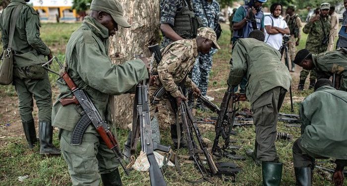 Retrait de l’AFC-M23 d’Uvira : « ils ont tout simplement retiré leurs uniformes pour se déguiser en civils en attendant un nouvel assaut » (Gouvernement)
