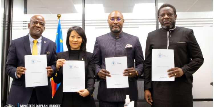 Kinshasa : 1000 taxis, 100 000 motos et 500 bus électriques attendus pour révolutionner la mobilité urbaine (Document)