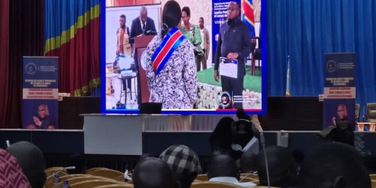 Réunions de sécurité en vue des fêtes de fin d’année : Le comité provincial se réunit à Kinshasa