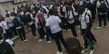 Tragédie à Ngiri-Ngiri : Plusieurs personnes interpellées après l&rsquo;assassinat par arme blanche d&rsquo;un élève de 16 ans de l&rsquo;école Ange Raphaël