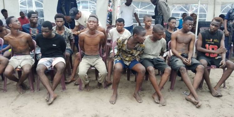 Kinshasa : Plus de 50 bandits poursuivis pour « terrorisme urbain » lors d&rsquo;une audience foraine au Camp KABILA