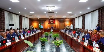 RDC : les membres du gouvernement instruits de se référer au ministère de la Communication pour toute prise de parole sur la Guerre de l’Est ( Conseil des ministres)