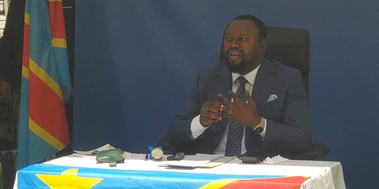 Kinshasa : le ministre des droits humains Samuel Mbemba ouvre une série de consultations des travailleurs victimes des abus des employeurs