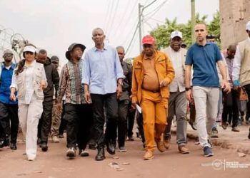 Kinshasa : Le ministre des ITP inspecte les travaux d’élargissement de la route Kulumba à Masina