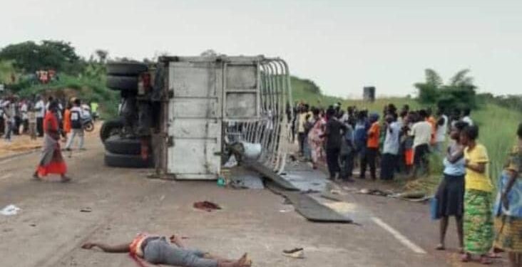 RDC : Sept personnes tuées dans un accident de camion sur la RN1 au Kasaï