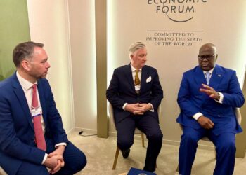 RDC : à Davos, le Roi Philippe de Belgique encourage le président Tshisekedi à convoquer le dialogue national