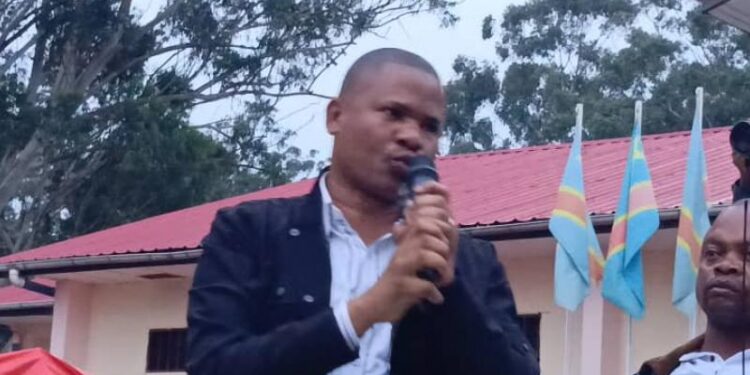 Haut-Katanga: Le Gouverneur Martin Kazembe appelle à la vigilance et au patriotisme à Pweto