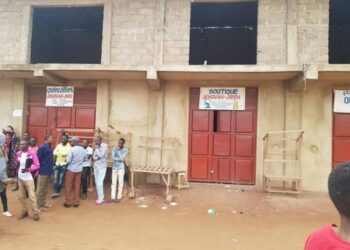 Paralysie des activités commerciales à Kalemie : la FEC s’oppose à l&rsquo;installation des barrières pour la perception de la taxe de péage