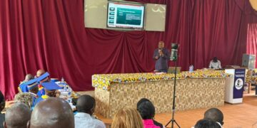 UNILU : « l’approche sémantique de la traduction de la bible du Français au Tshiluba » ( thèse defendu avec brio par le Chef des travaux Abdon Mubikayi )