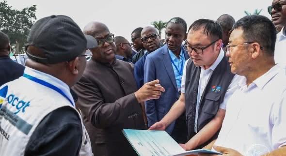 Route Kananga–Kalamba Mbuji : Le Président Tshisekedi rassuré de l’avancement des travaux