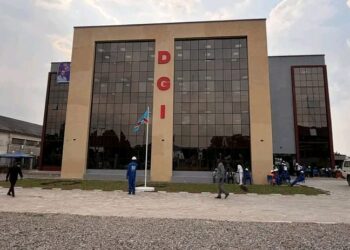 Kananga : Félix Tshisekedi inaugure le nouveau bâtiment de la Direction Générale des Impôts