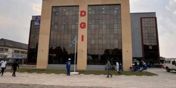 Kananga : Félix Tshisekedi inaugure le nouveau bâtiment de la Direction Générale des Impôts