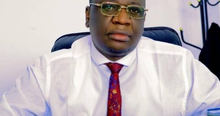 Haut-Katanga : le Sénateur Christian Kunda Mutoki dénonce l’usage abusif des réseaux sociaux comme plateforme de diffamation