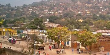 UVIRA : les autorités accordent un délai de cinq jours à la population pour la restitution des biens pillés (Document)