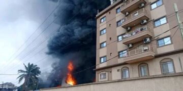 Kinshasa : Un violent incendie ravage plus de 50 hangars et des habitations à Limete