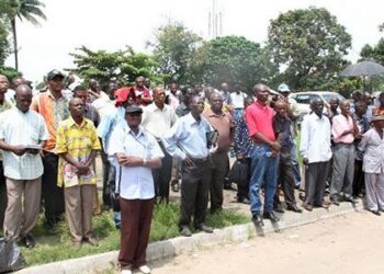 Indisponibilité de M-Pesa aux Kivu : le gouvernement accuse le M23 de nuire aux fonctionnaires payés par Mobile Banking