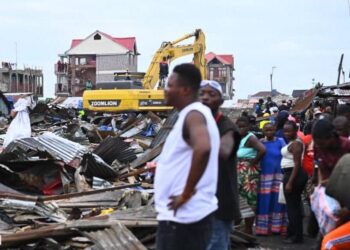 Kinshasa : Le gouvernement provincial lance la démolition des constructions anarchiques dans le bidonville à Pakadjuma