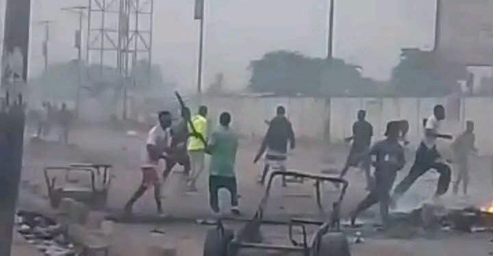 Démolition de Pakadjuma : une vive tension a paralysé la circulation sur l’avenue poids lourds