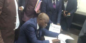 Propos tribalistes contre les fonctionnaires du Katanga: l&rsquo;Inspecteur Général du Travail Jean-Paul Mboma suspendu