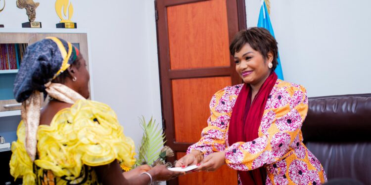 Paiement des soldes de décomptes finals aux agents retraités du FPC : la Directrice Générale Barbara Kanam pose un acte social fort