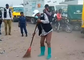 Kinshasa : Lancement d’une opération de démantèlement des marchés pirates le long du boulevard Lumumba à N’djili