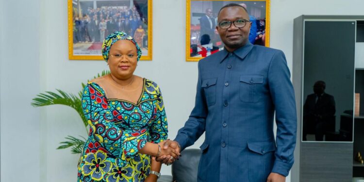 RDC Julien Paluku appelle la DG intérimaire à impulser des réformes « urgentes pour sauver l&rsquo;OCC » du naufrage